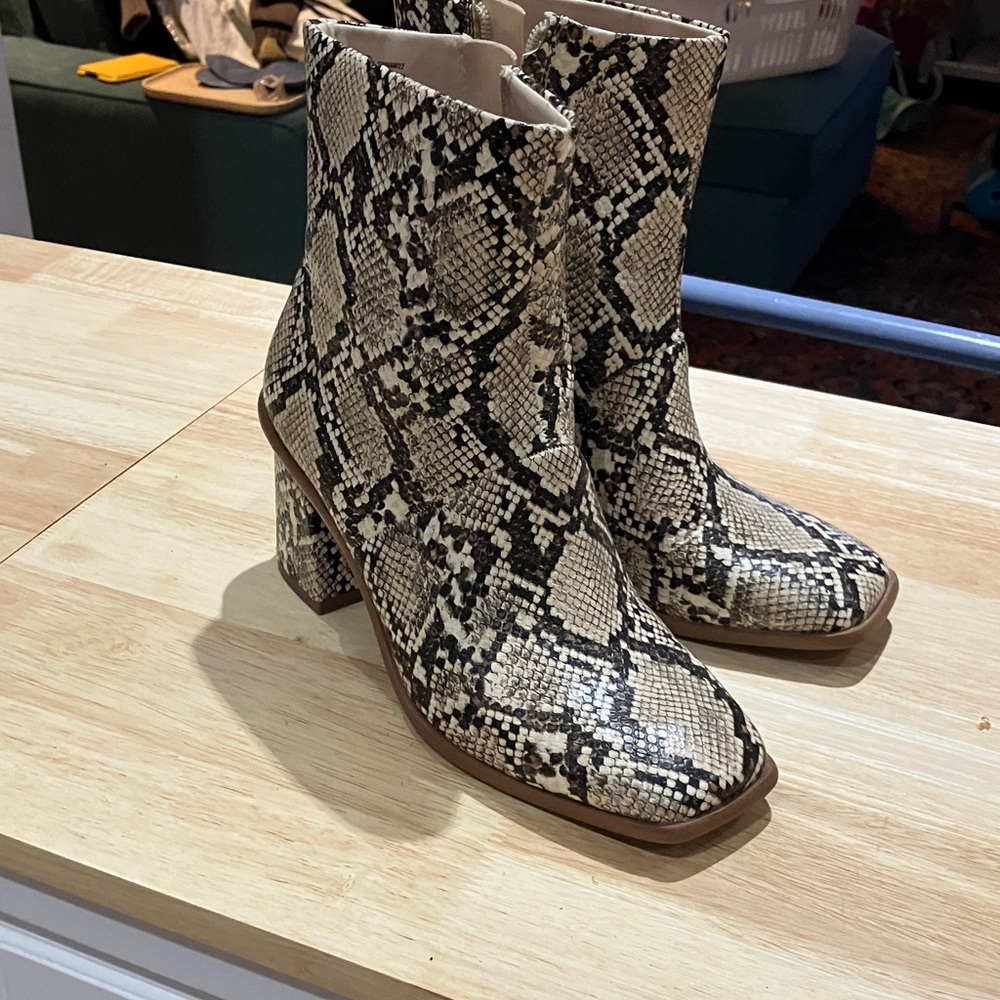 Snakeskin boots size 9